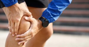 knee pain when squatting